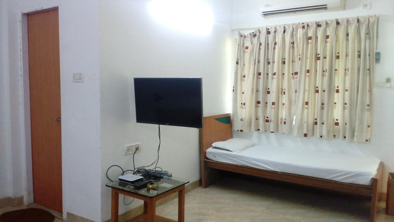 Hotel Rajdhani Lonavala Extérieur photo
